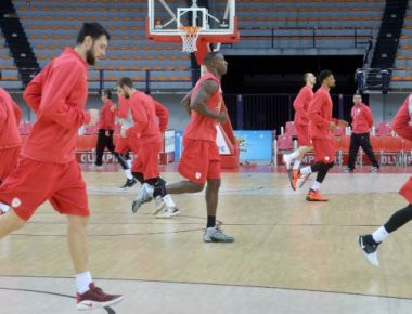 Basket League: Με το μυαλό στην ΑΕΚ ο Ολυμπιακός